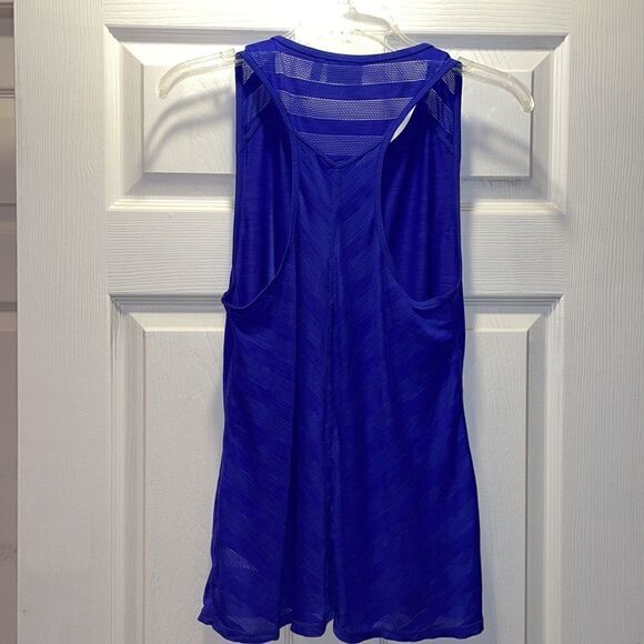 ✨Athleta Royal Blue Kettlebella Tank - Picture 7 of 7